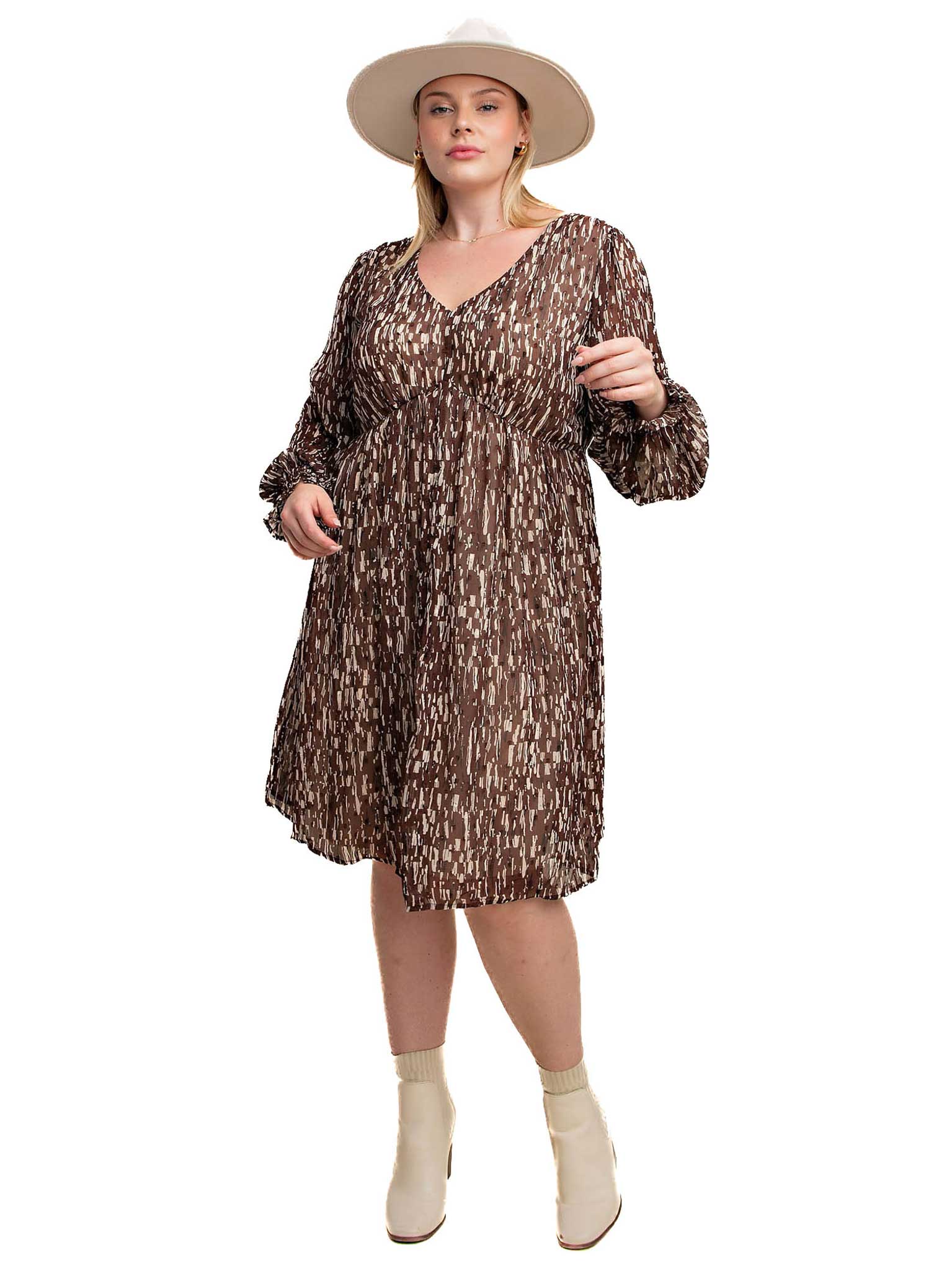 Curvy Opposite Direction Print Dress