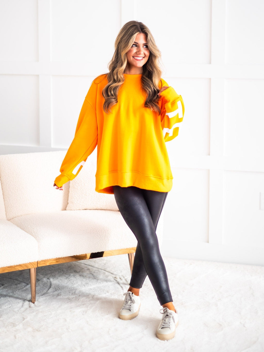 Curvy Tennessee Crewneck Pullover