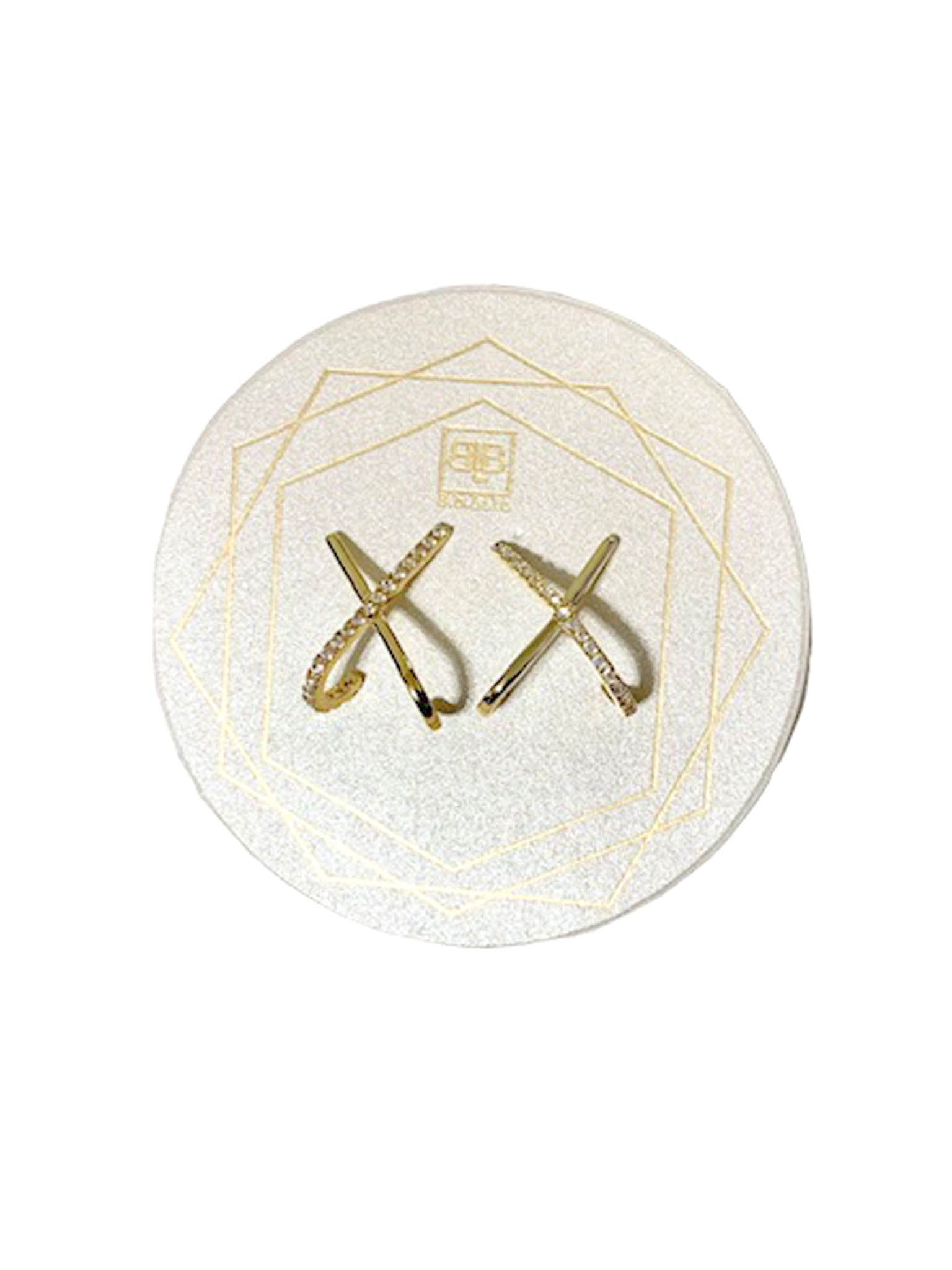 Crossroads Pave Criss Cross Stud